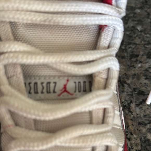 Jordan retro 11 Cherry Red and White Sneakers Y4.5 or W6.5 - Picture 4 of 15
